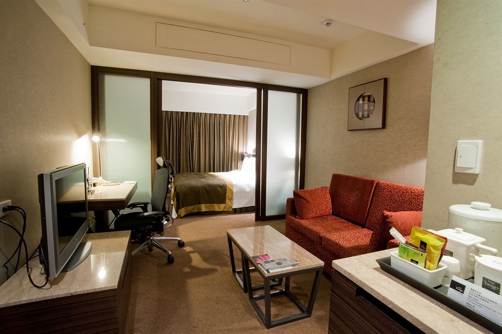 The Tango Hotel Taipei Linsen Exterior photo